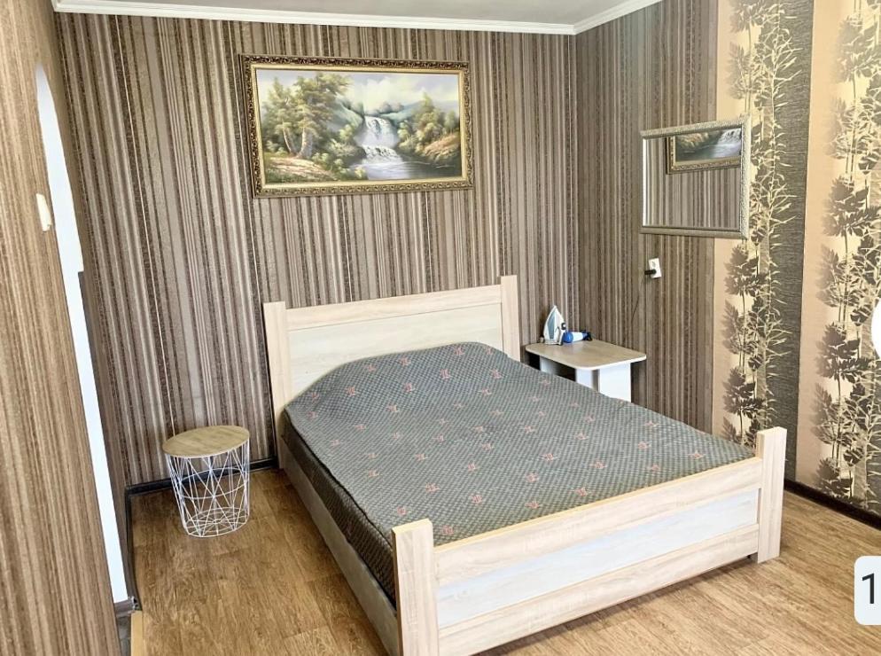 Апартаменты В Самом Центре Прпобеды 90 Tsjernihiv Buitenkant foto