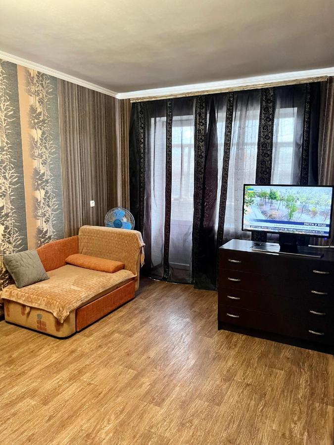 Апартаменты В Самом Центре Прпобеды 90 Tsjernihiv Buitenkant foto
